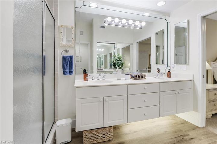 6770  Beach Resort  DR, Naples, FL 34114