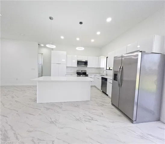 2227 Nw 3rd Ave, Cape Coral, Florida 33993