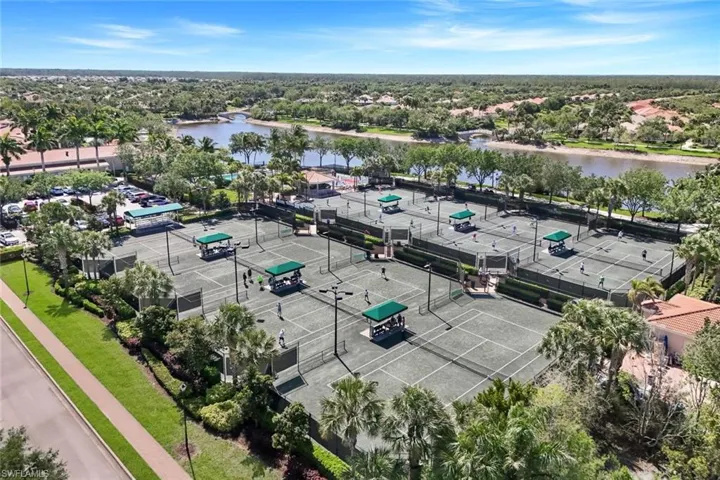 28032 Eagle Ray Ct, Bonita Springs, Florida 34135