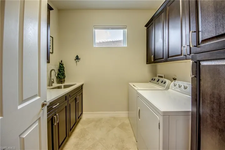 2626  Vareo  CT, Cape Coral, FL 33991