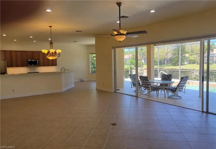 8429  Laurel Lakes  BLVD, Naples, FL 34119