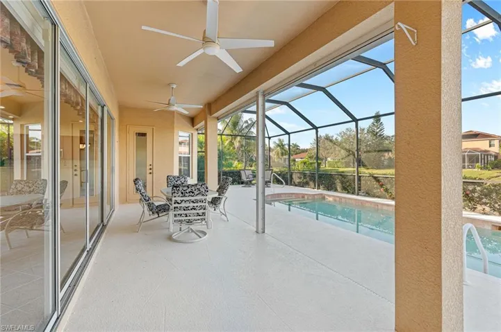 8429  Laurel Lakes  BLVD, Naples, FL 34119
