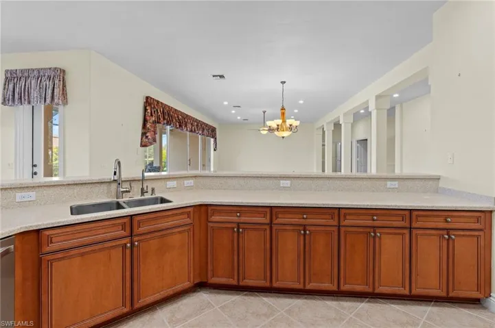 8429  Laurel Lakes  BLVD, Naples, FL 34119