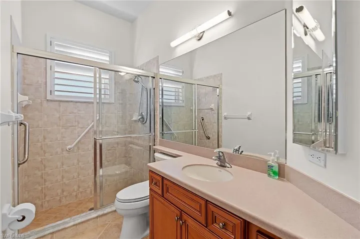 8429  Laurel Lakes  BLVD, Naples, FL 34119