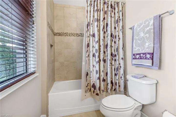 1545  Serrano  CIR, Naples, FL 34105