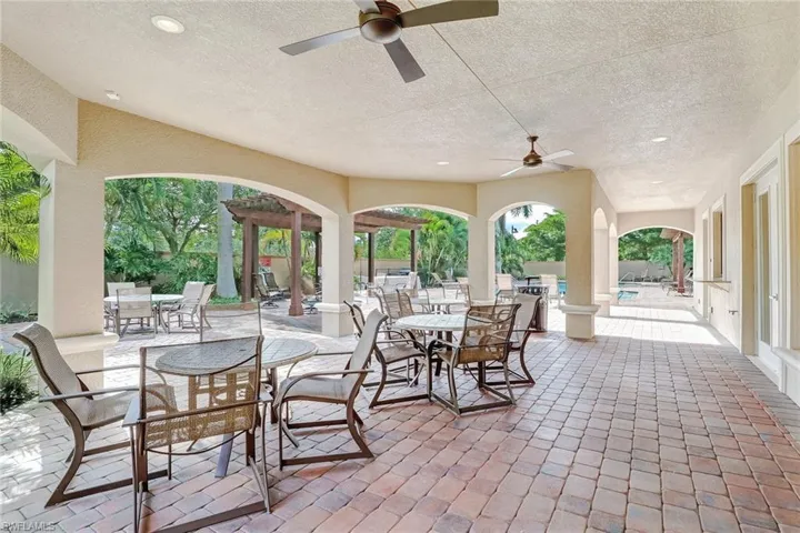 1545  Serrano  CIR, Naples, FL 34105