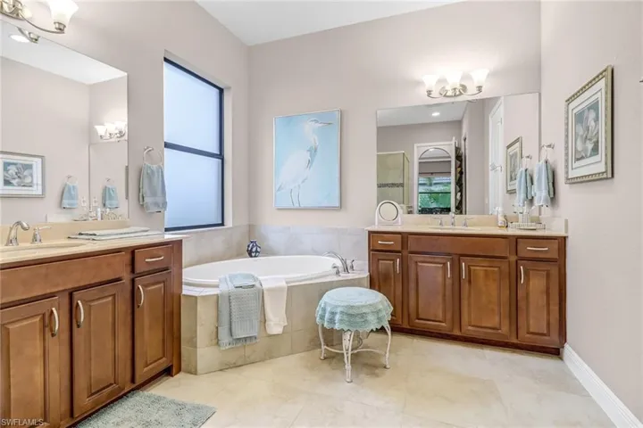 1545  Serrano  CIR, Naples, FL 34105