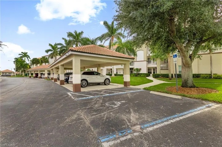 17100 Bridgestone Ct 303, Fort Myers, Florida 33908