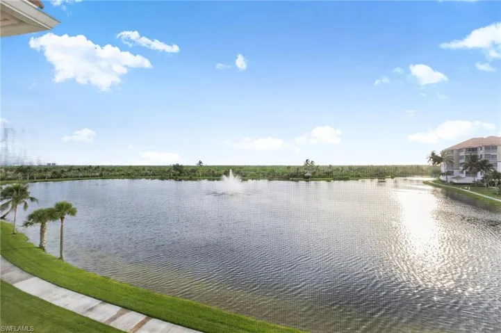 17100 Bridgestone Ct 303, Fort Myers, Florida 33908
