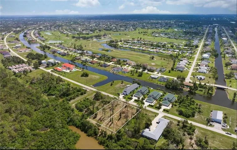 225 Boundary Blvd, Rotonda West, Florida 33947