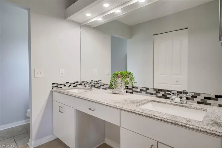 4570 16th St Ne, Naples, Florida 34120