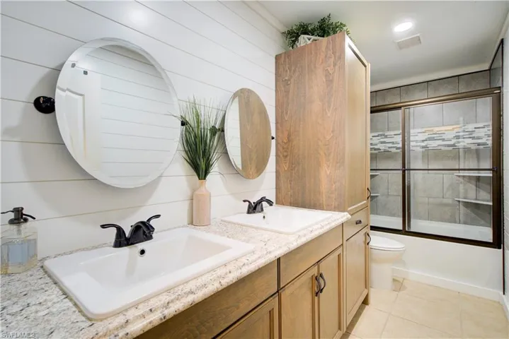 4570 16th St Ne, Naples, Florida 34120