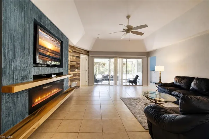 4570 16th St Ne, Naples, Florida 34120