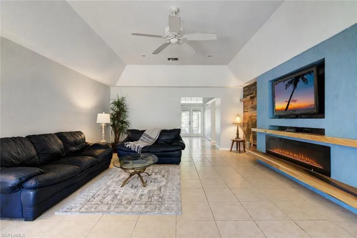 4570 16th St Ne, Naples, Florida 34120