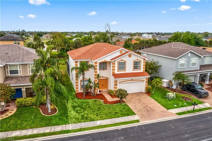 2125 Cape Heather CIR, CAPE CORAL FL 33991