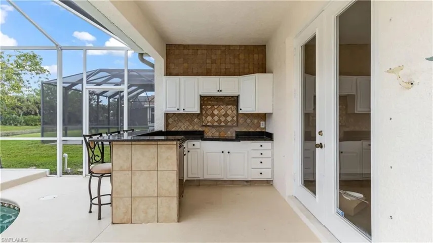 2125 Cape Heather CIR, CAPE CORAL FL 33991