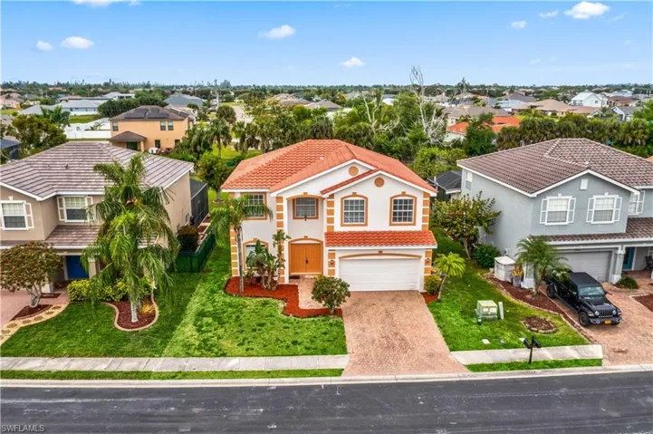 2125 Cape Heather CIR, CAPE CORAL FL 33991