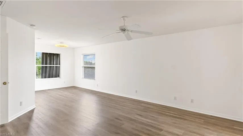 2125 Cape Heather CIR, CAPE CORAL FL 33991