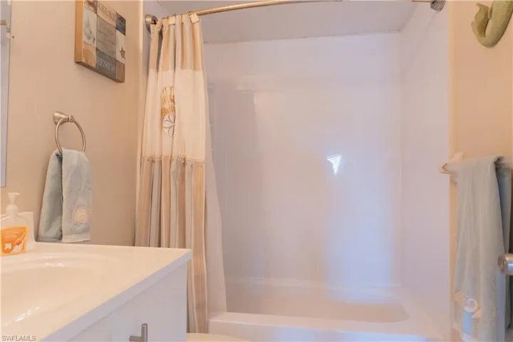 401 SW 43rd  TER, Cape Coral, FL 33914
