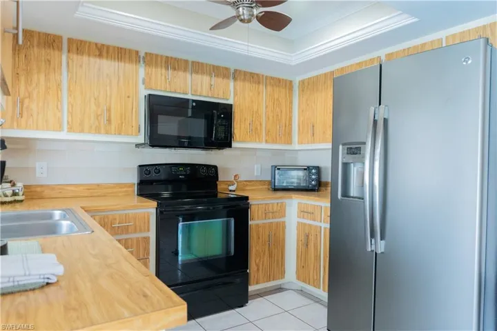401 SW 43rd  TER, Cape Coral, FL 33914