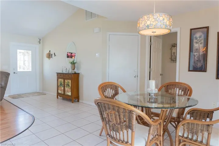 401 SW 43rd  TER, Cape Coral, FL 33914