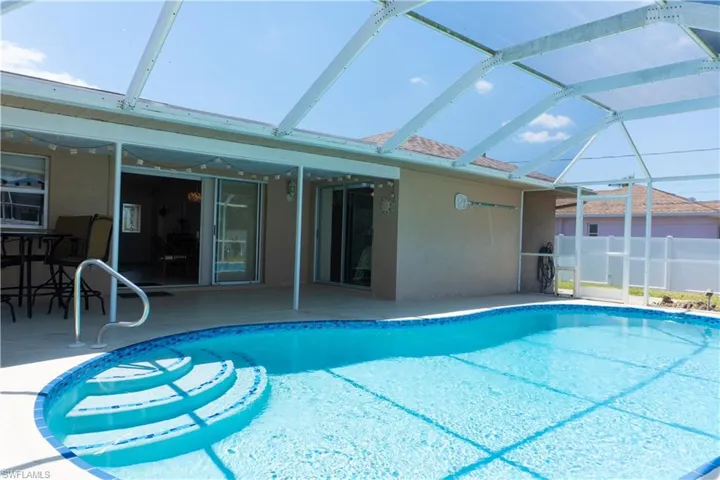 401 SW 43rd  TER, Cape Coral, FL 33914