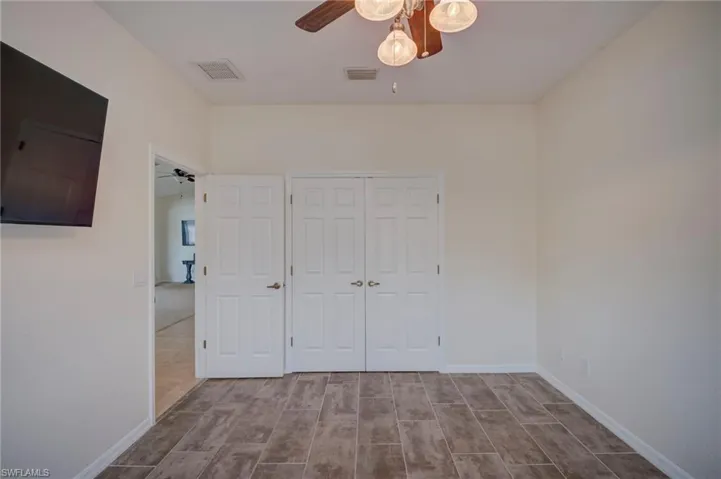 Guest bedroom 2