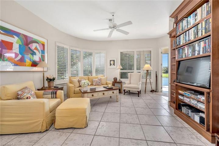With Built-in Entertainment Center ~ Walkout to Lanai
