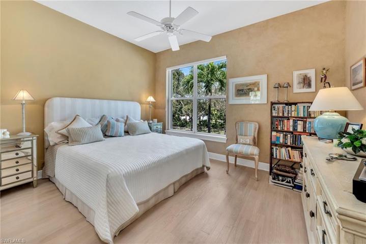 Guest Bedroom~Wood Floors, Spacious Closet