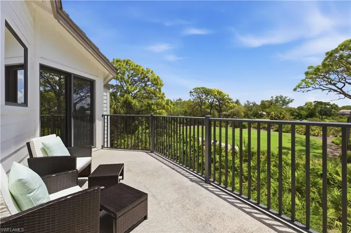 27119 Oakwood Lake Dr, Bonita Springs, Florida 34134