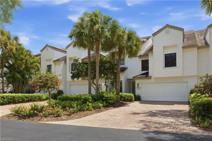 27119 Oakwood Lake Dr, Bonita Springs, Florida 34134