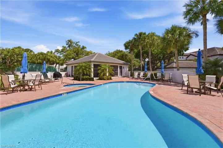 27119 Oakwood Lake Dr, Bonita Springs, Florida 34134