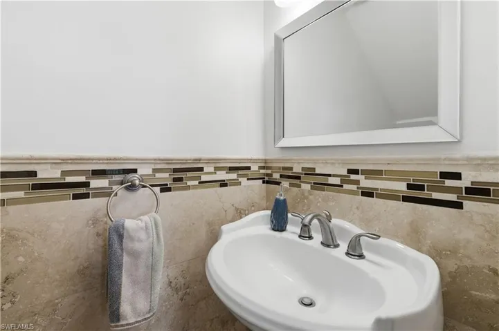 27119 Oakwood Lake Dr, Bonita Springs, Florida 34134