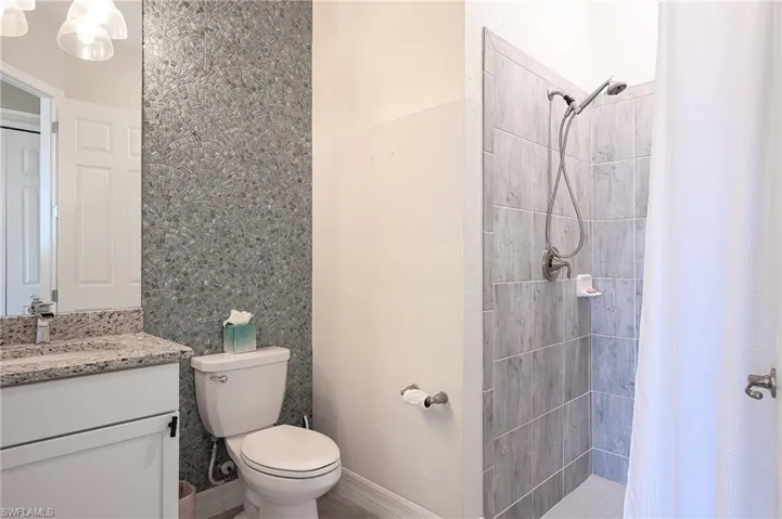 En-suite Bathroom