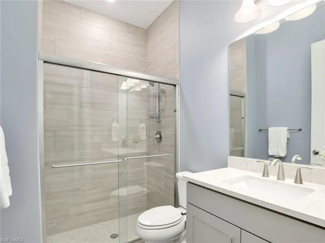 Guest Bath 2 with upgraded shower and tiles to the ceiling
