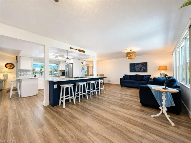 3714 Se 12th Ct, Cape Coral, Florida 33904