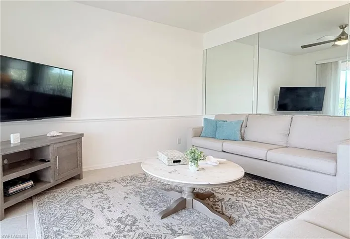 8555 Naples Heritage Dr 246, Naples, Florida 34112