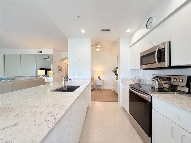 8555 Naples Heritage Dr 246, Naples, Florida 34112