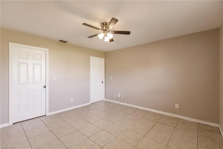 1502 SE 8th  PL, Cape Coral, FL 33990