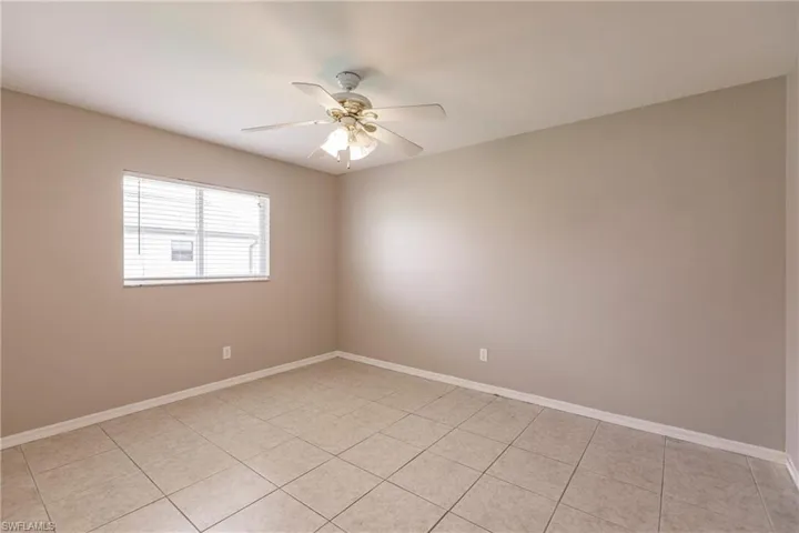 1502 SE 8th  PL, Cape Coral, FL 33990