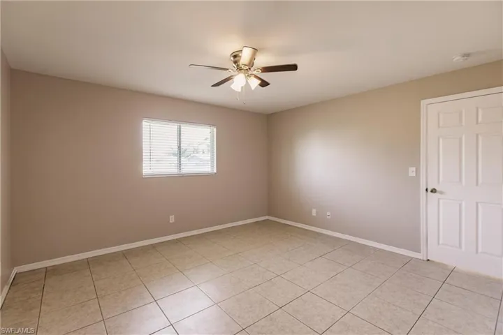 1502 SE 8th  PL, Cape Coral, FL 33990