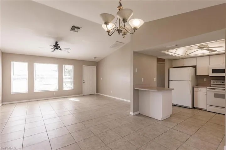 1502 SE 8th  PL, Cape Coral, FL 33990