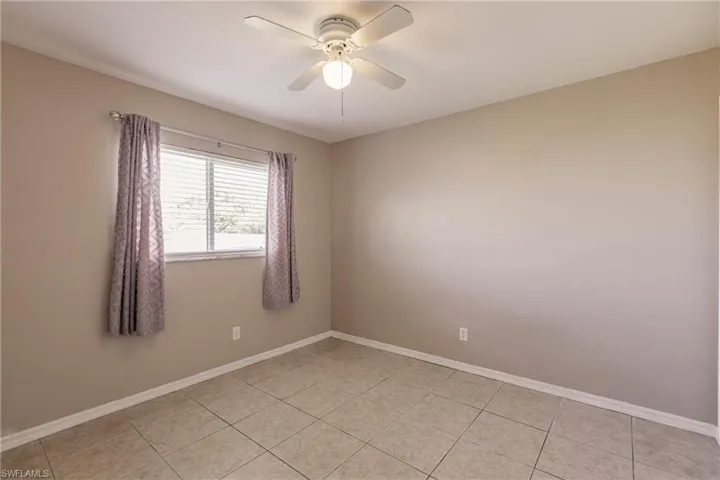 1502 SE 8th  PL, Cape Coral, FL 33990