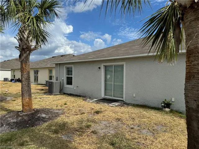 18280 Gibraltar Ln, Lehigh Acres Fl 33936