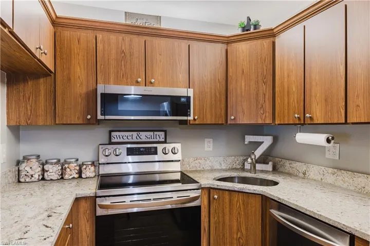4641  Lakeside Club  BLVD, Fort Myers, FL 33905