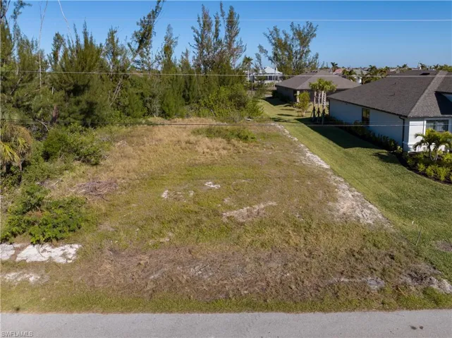 3805 Sw 3rd St, Cape Coral, Florida 33991