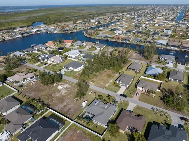 3805 Sw 3rd St, Cape Coral, Florida 33991