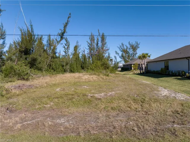 3805 Sw 3rd St, Cape Coral, Florida 33991