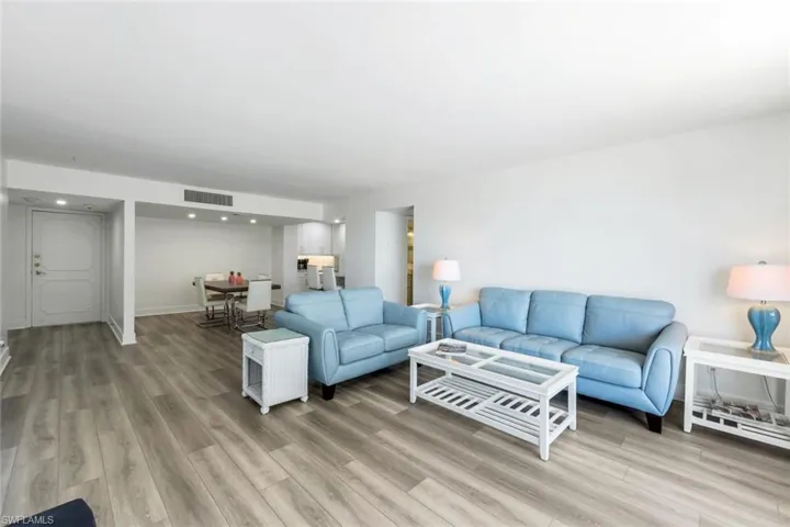 4005 Gulf Shore Blvd N # 404, Naples Fl 34103