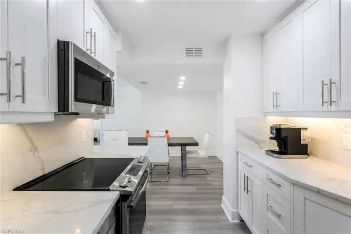 4005 Gulf Shore Blvd N # 404, Naples Fl 34103